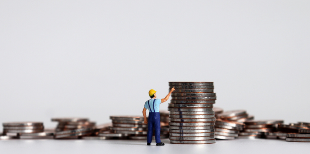 Addressing Pay Compression Amid Minimum Wage Hikes: An HR Guide